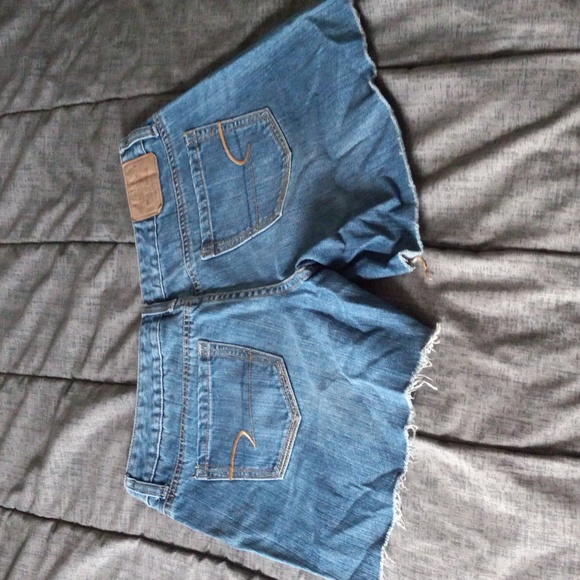 American Eagle shorts - Picture 2 of 4